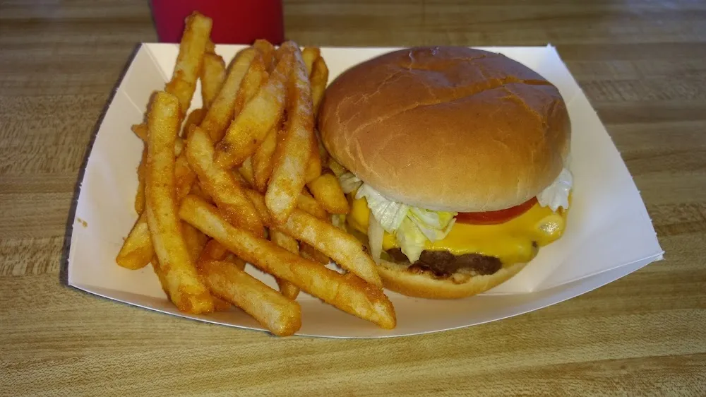 Cheeseburger with Fries